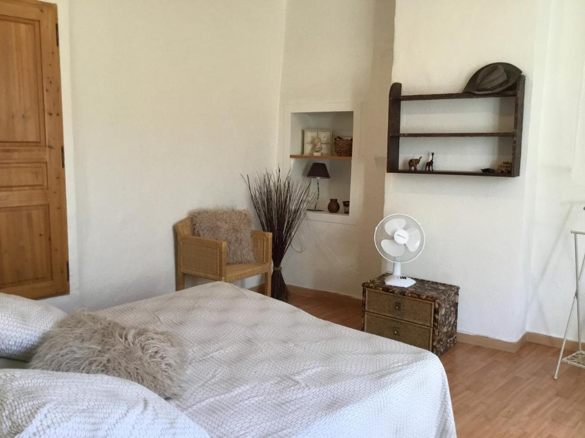 Agreable Maison De Village Provencal Volx Exterior photo
